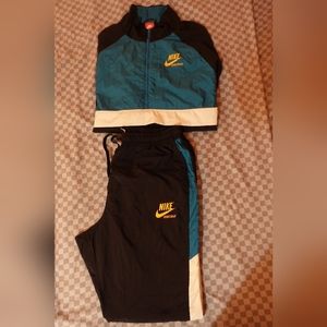 Nike Windbreaker Suit